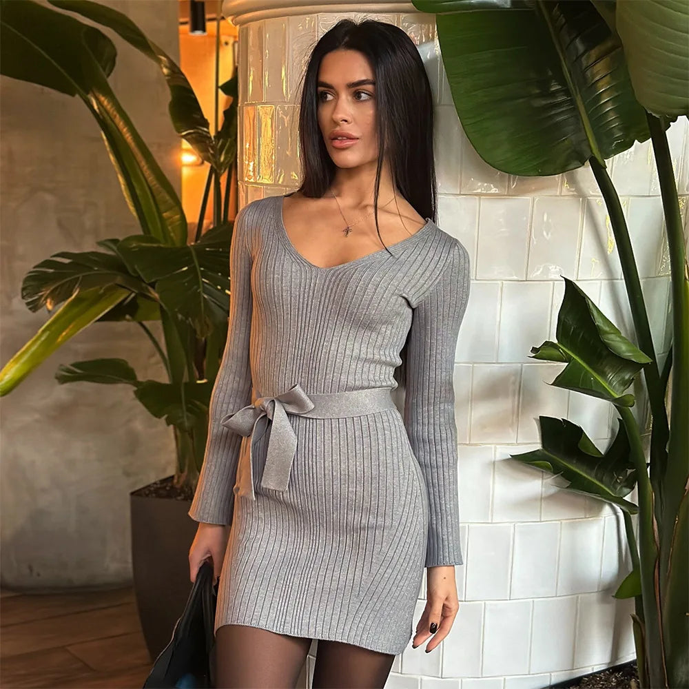Dress with New Ribbed Mini Detachable Neck Scarf Design for Women's Elegant Outdoor Short Skirt