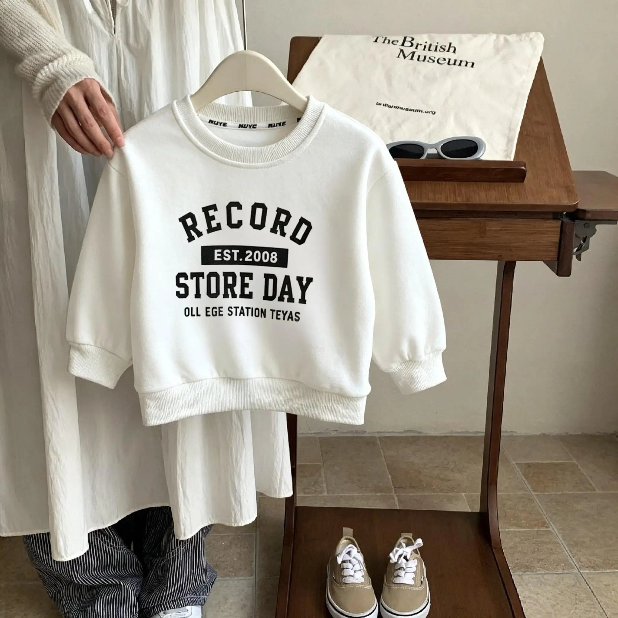 Printed Letters Boys Long Sleeve Tops Sweatshirt Simple Fashion Kids Crewneck Pullover Hoodie Children's Wear Autumn Clothing