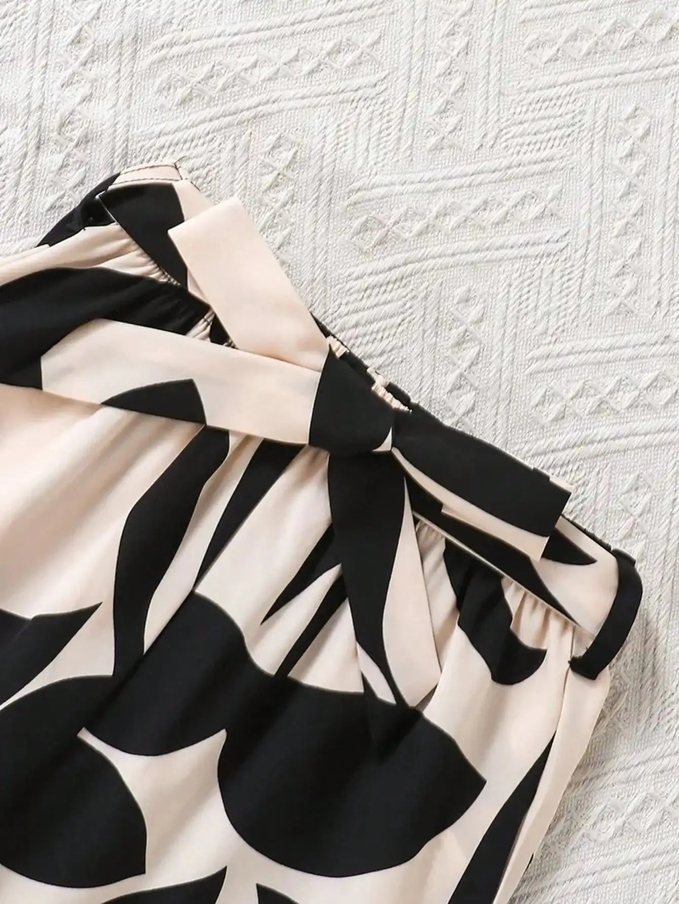 Girls' solid color waist tied bow top, loose wide leg pants for summer vacation, suitable for outdoor wear