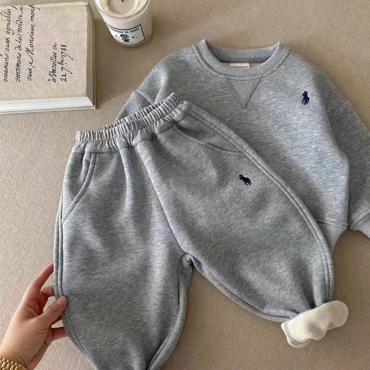 TZ2514 Korean Style Children's Winter Outfit Set Unisex Simple Fleece Sweatshirt Set Baby Trendy Warm Ensemble